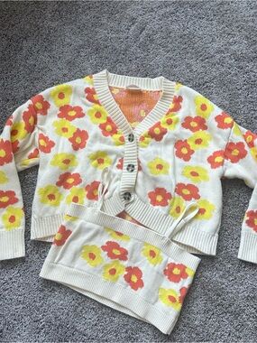 Cream Floral Knit Cardigan & Tank Set - Yellow & Coral Flowers